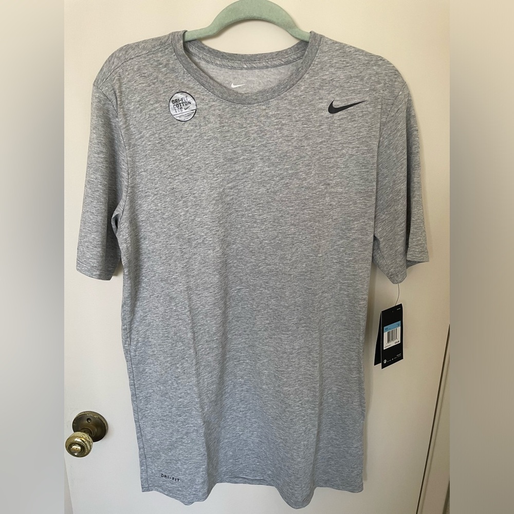 Nike Men’s Dri-fit T-shirt